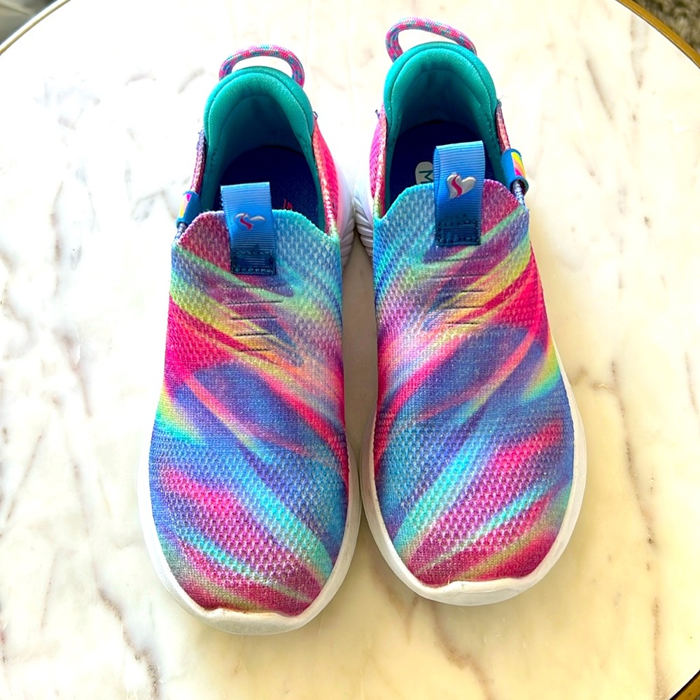 Kid’s Girls Slip on Sketchers Sneakers